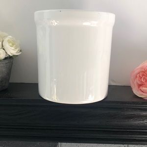White ceramic crock